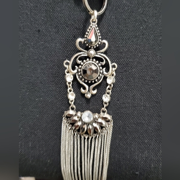 Pretty Necklace - Picture 4 of 7